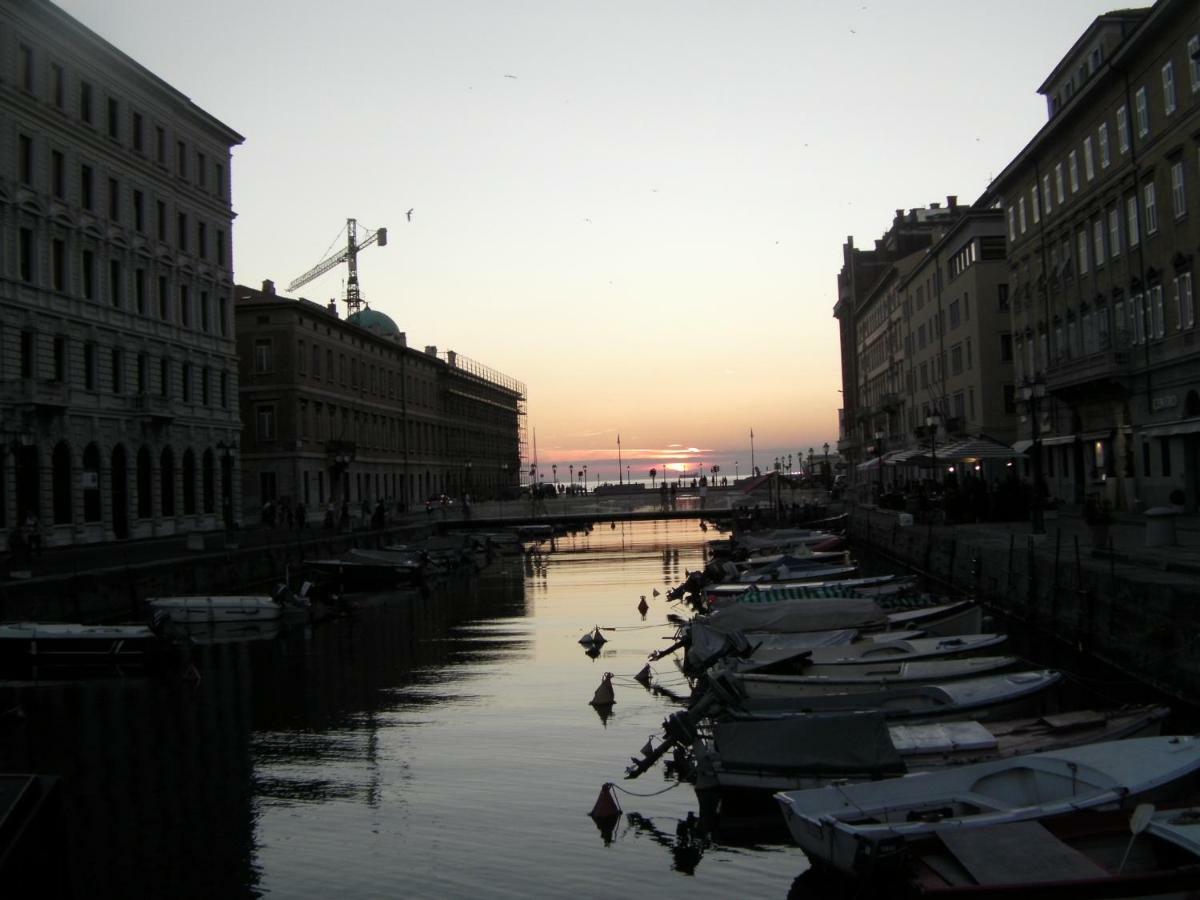 Happy Holidays Welcome Trieste Exterior foto
